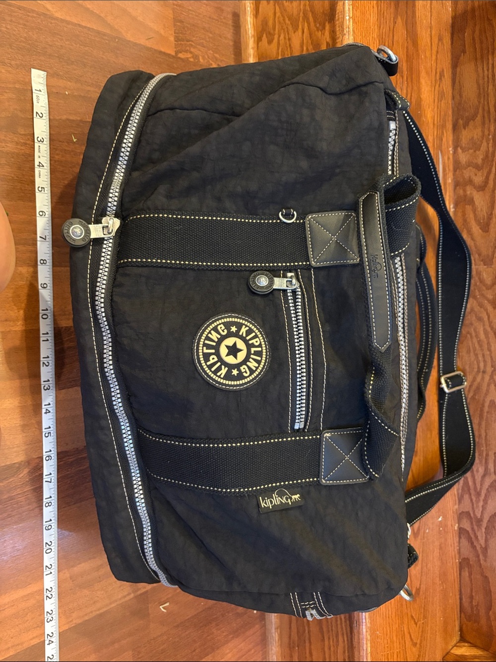 Kipling expendable duffle bag black